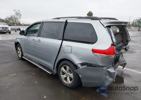 2013 Toyota Sienna Le V6 8 Passenger из США, поврежденный, VIN 5TDKK3DC7DS359325